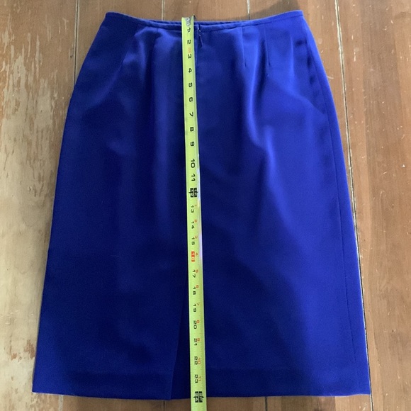 Kasper Purple Suit Set (jacket 6P, skirt 4P) - Picture 11 of 12